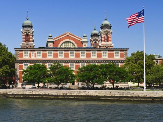 35-Best-Free-Virtual-Field-Trips-for-Kids-and-Families